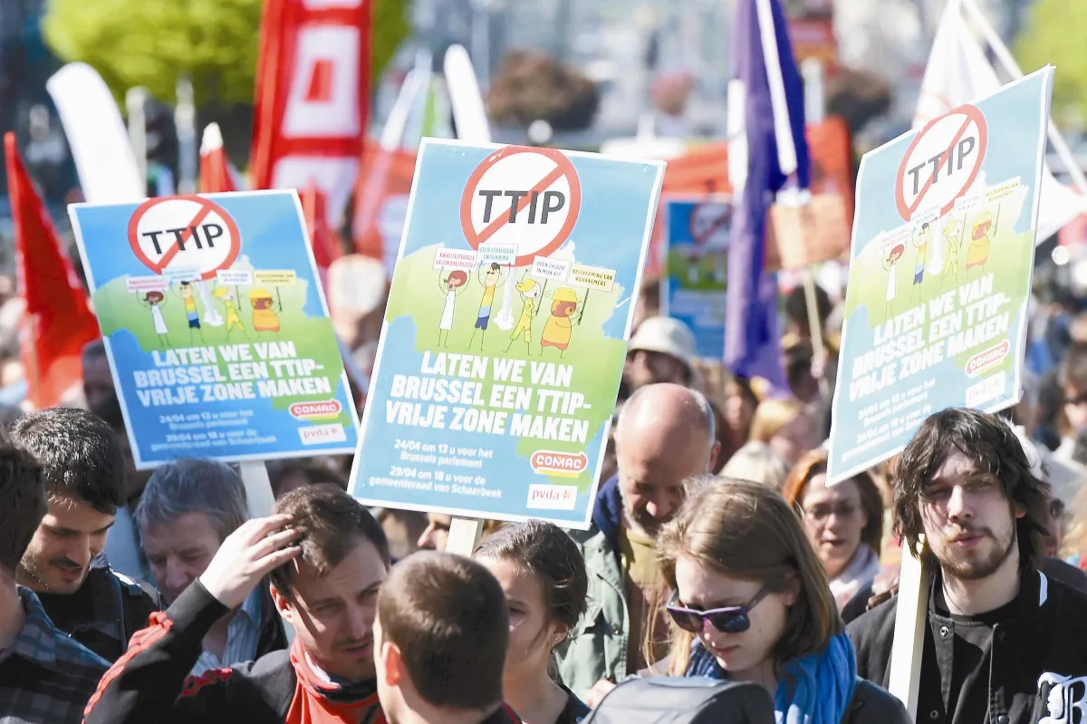 歐洲反TTIP 萬人上街抗議