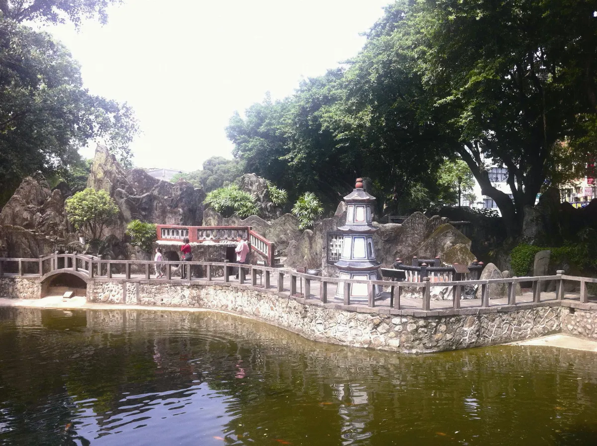 印象旅人 林家花園的閒散午後