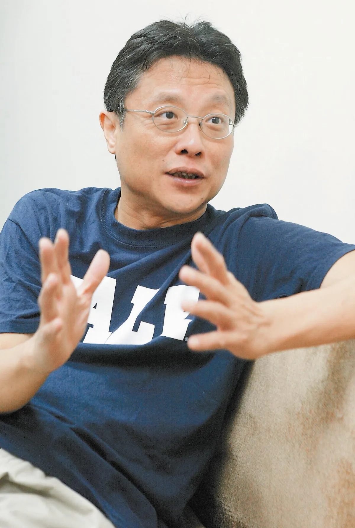 黃春明擦撞高中生 道歉反被嗆