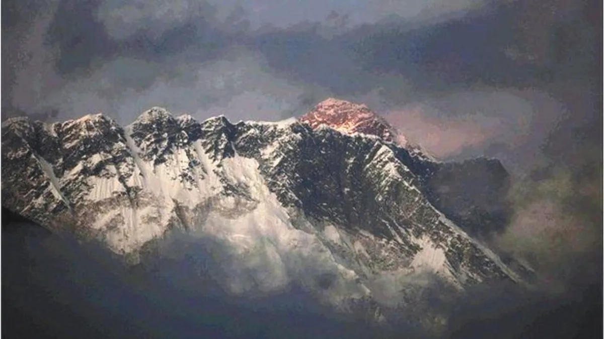 喜馬拉雅山 震矮了1公尺
