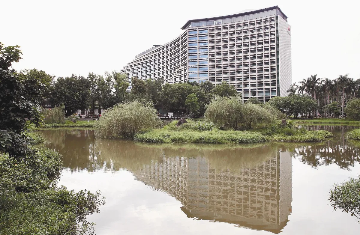 誠品擬買下松菸商場、旅館