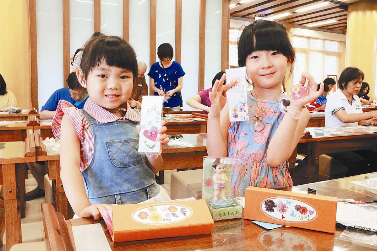 雙閣樓押花體驗 親子揮灑創意