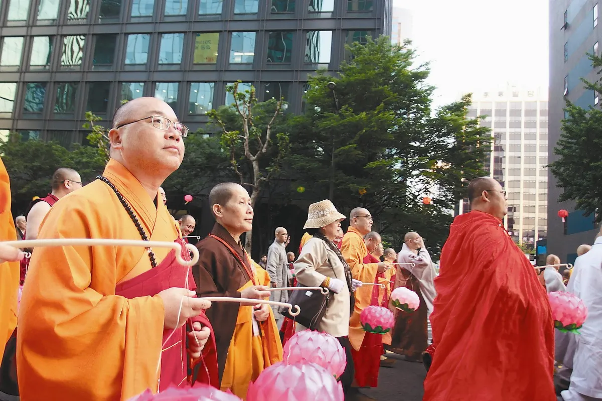 心保和尚抵韓 為世界和平祝禱