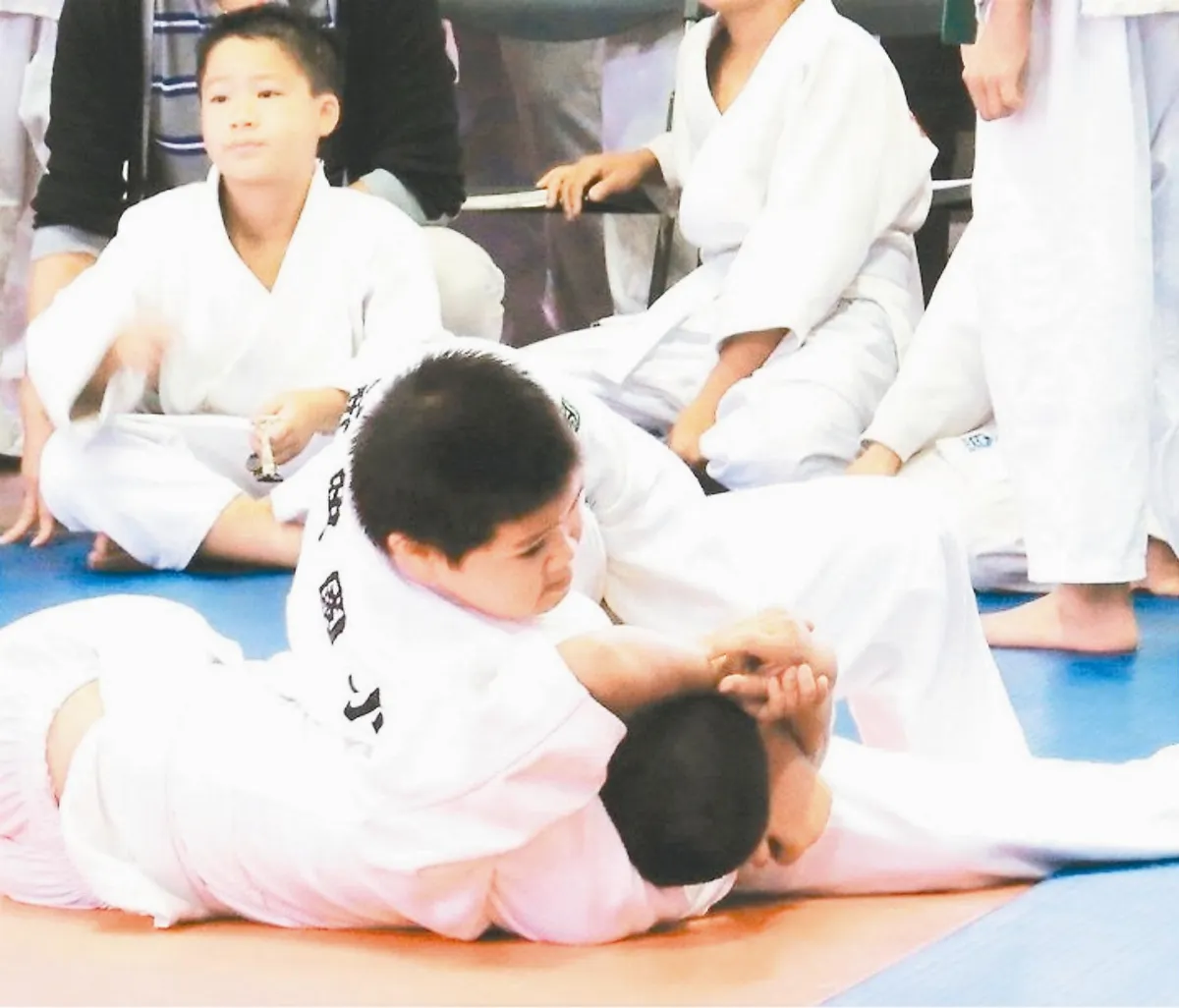 活化校園 新興國小教柔道 學生學會尊重