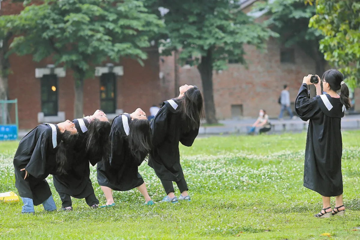 悶11年 大學生起薪27K