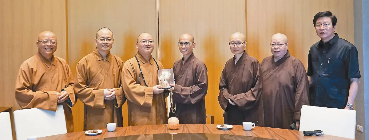 觀音救護滅火 靈鷲山大眾均安