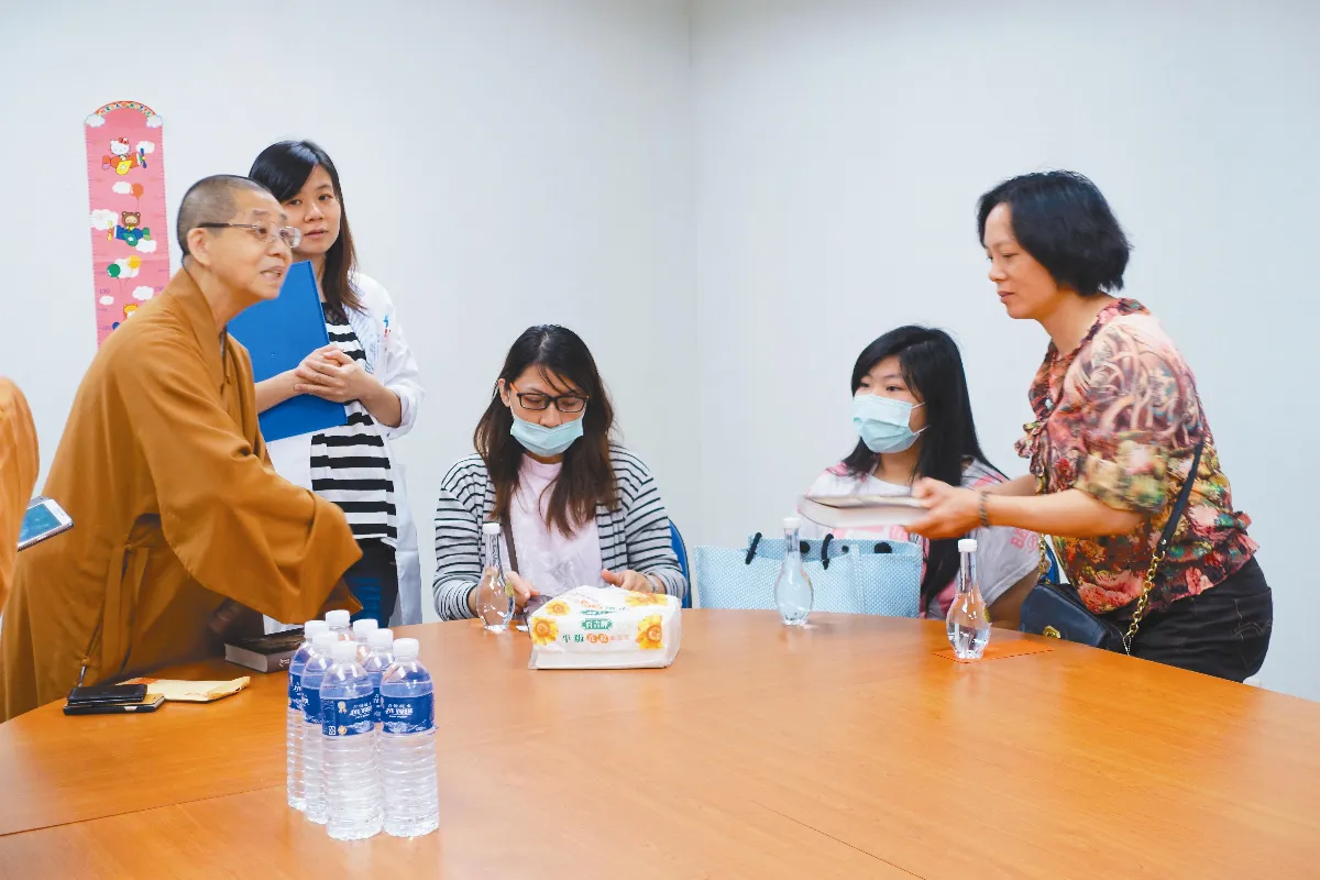 佛光人 願意陪大家走未來的路