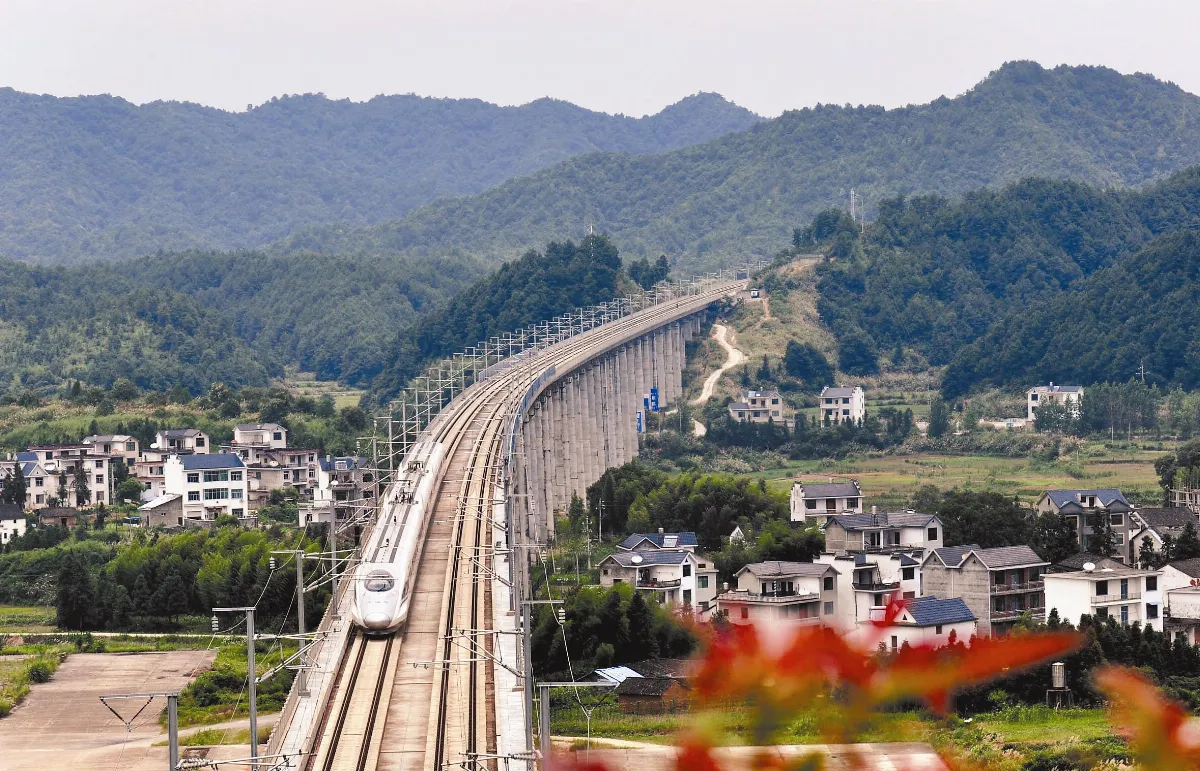 中國大陸最美高鐵 提升福建旅遊價值