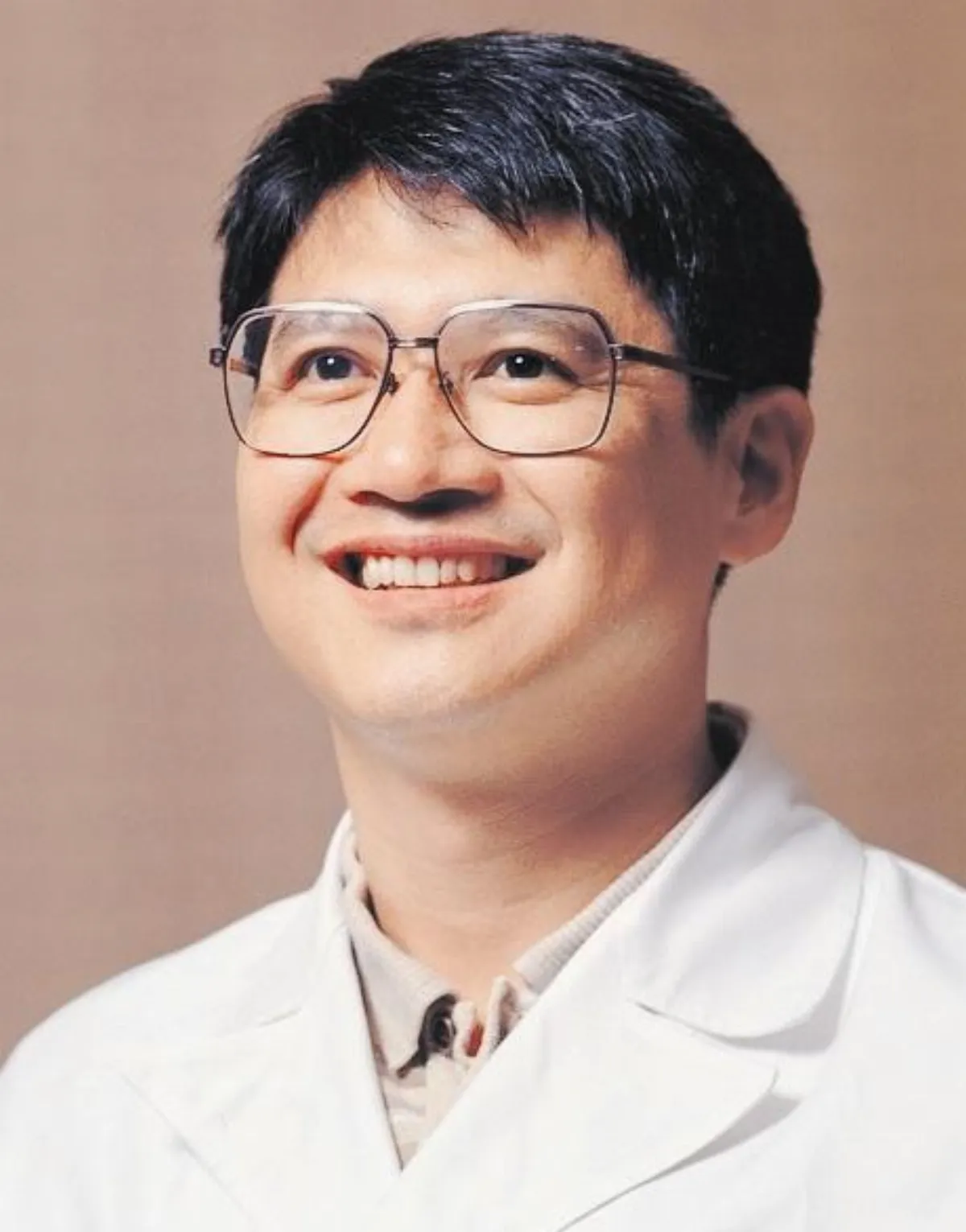 黃冠棠退休 何弘能接台大院長