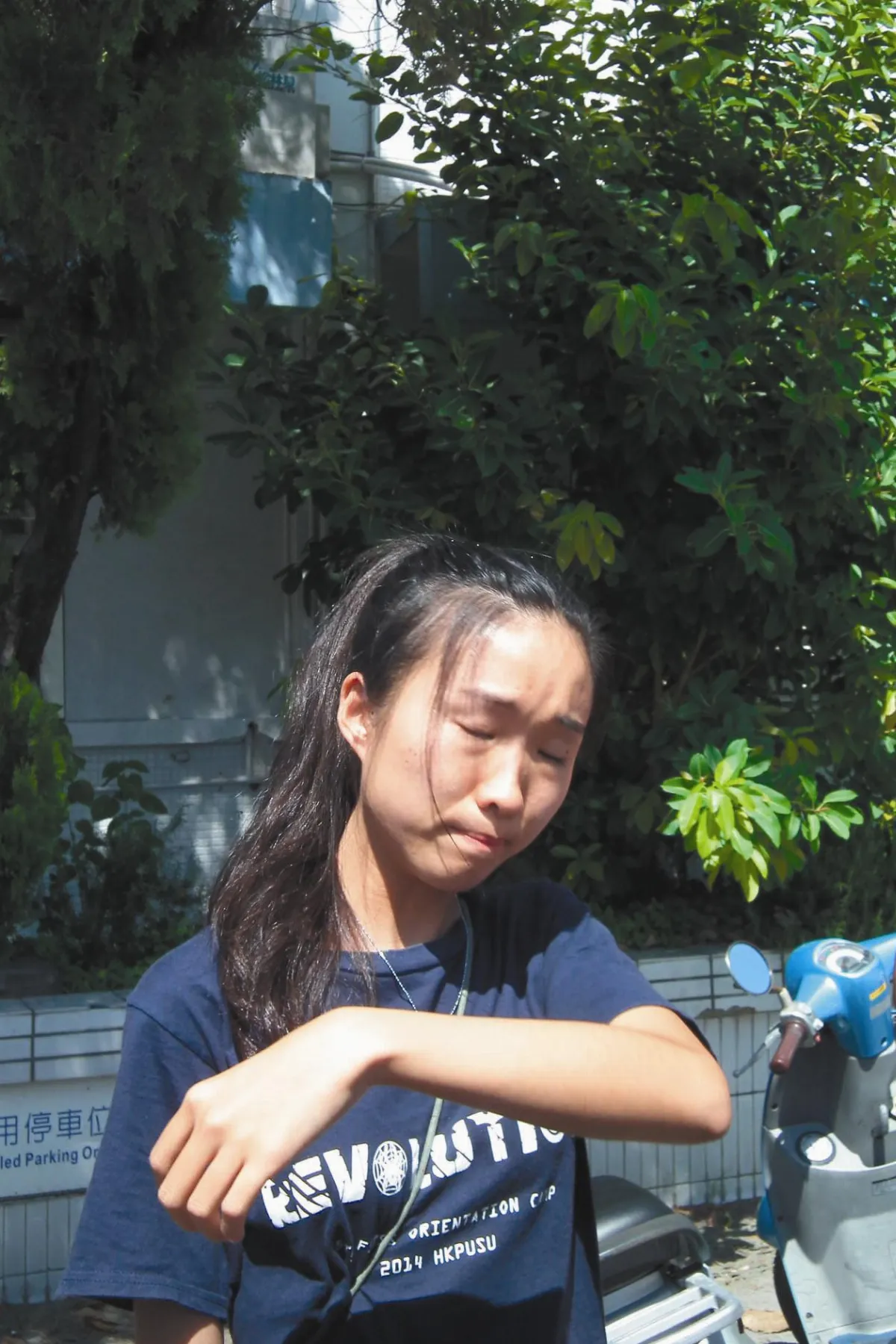 見習場長非法打工？ 吳欣倩哭整夜