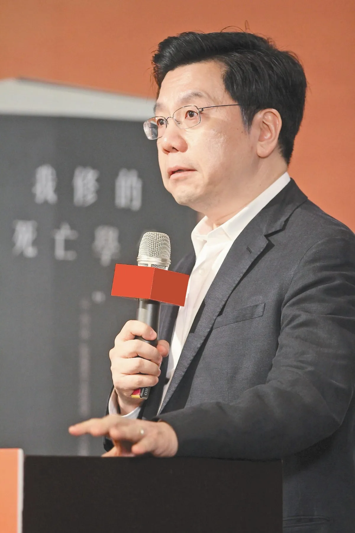 李開復：要創業 別怕狼市場
