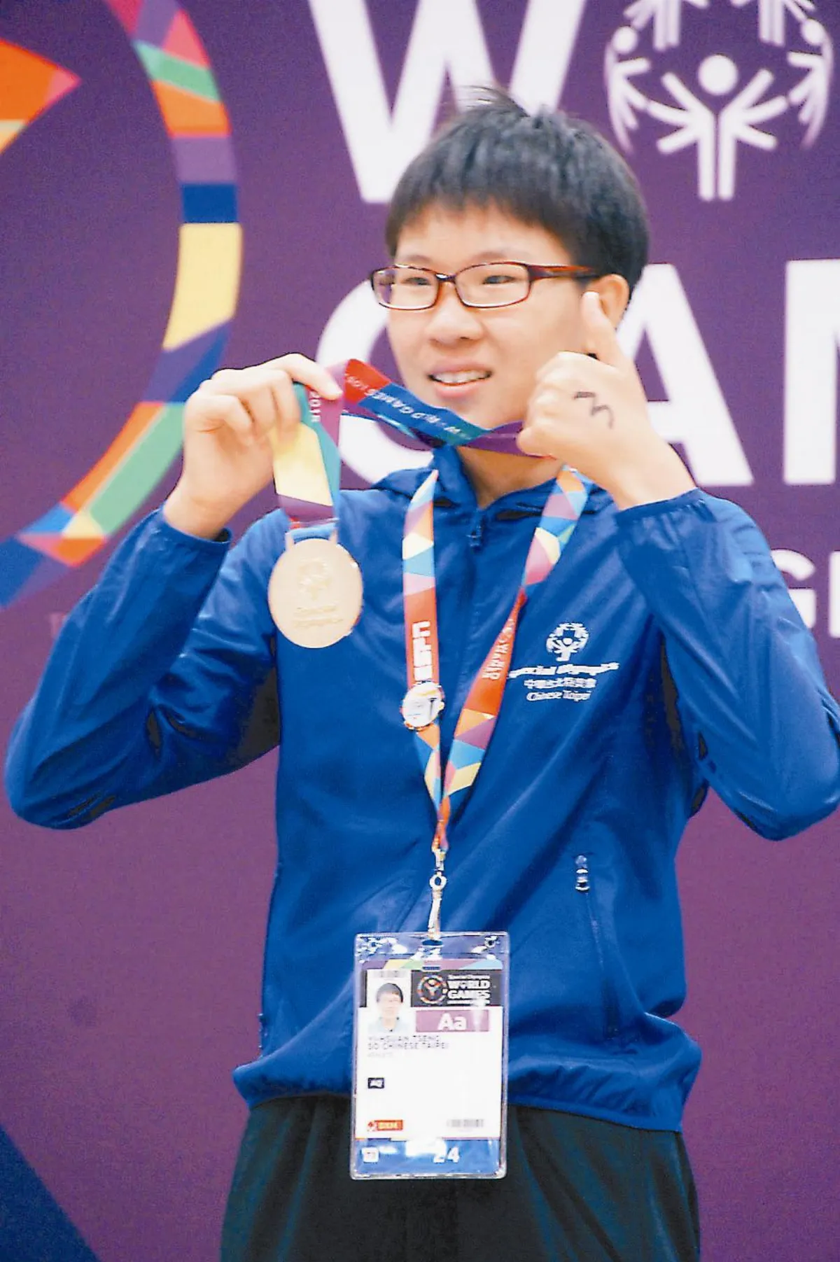 洛杉磯特奧 曾怡瑄泳奪中華首金