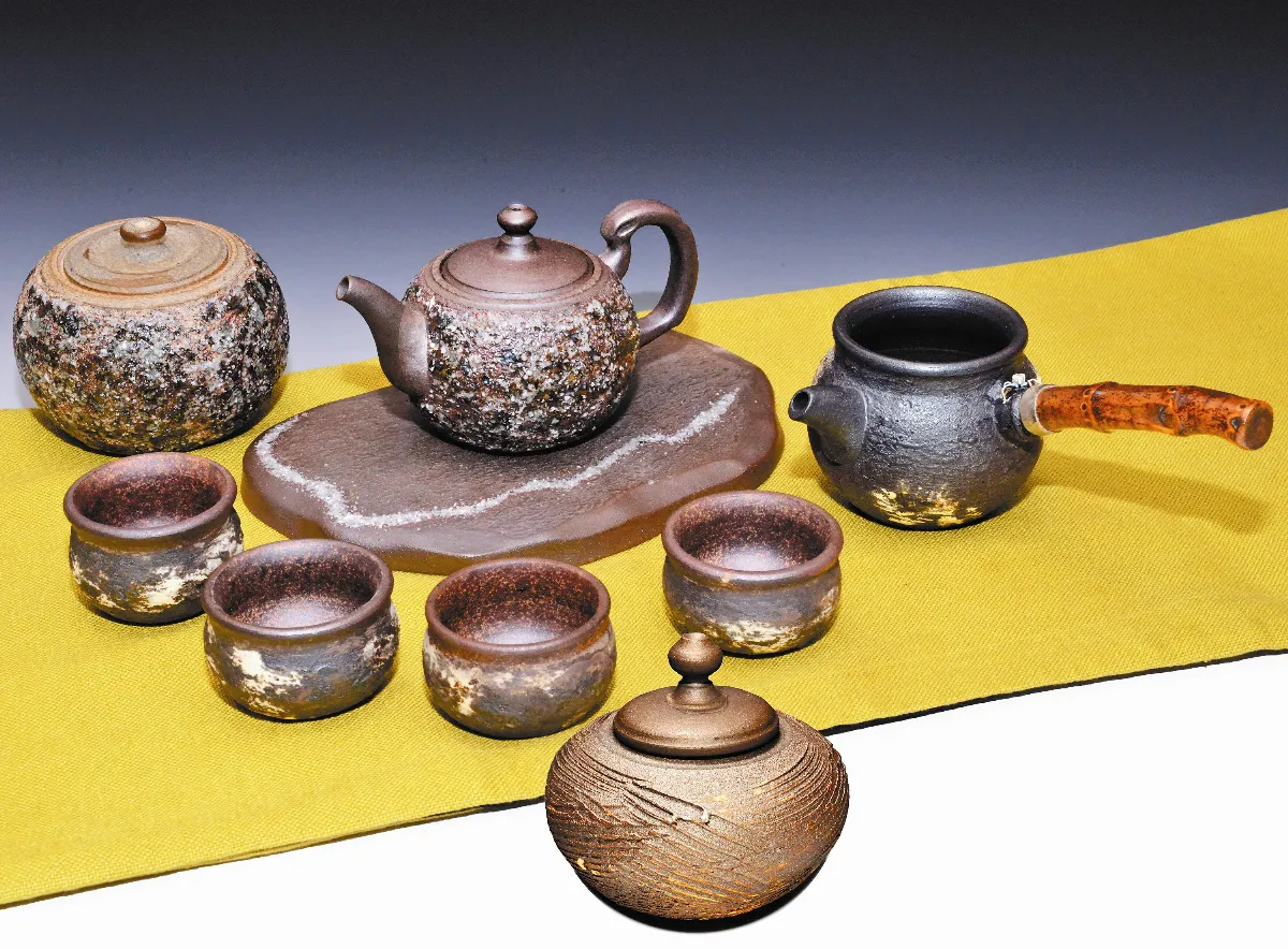 茶來茶去 玩石成壺 方識茶真味