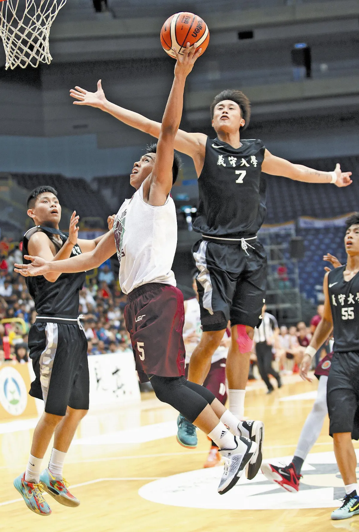 吳松蔚3分球大放送 義守擒拿菲律賓