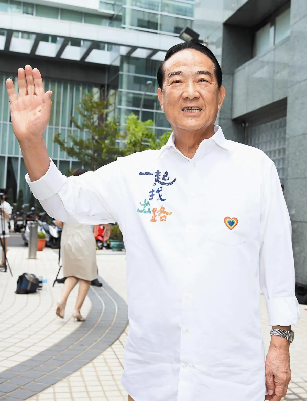 總統參選人 衣Q 風格  宋楚瑜年輕化 動畫展現少了20歲