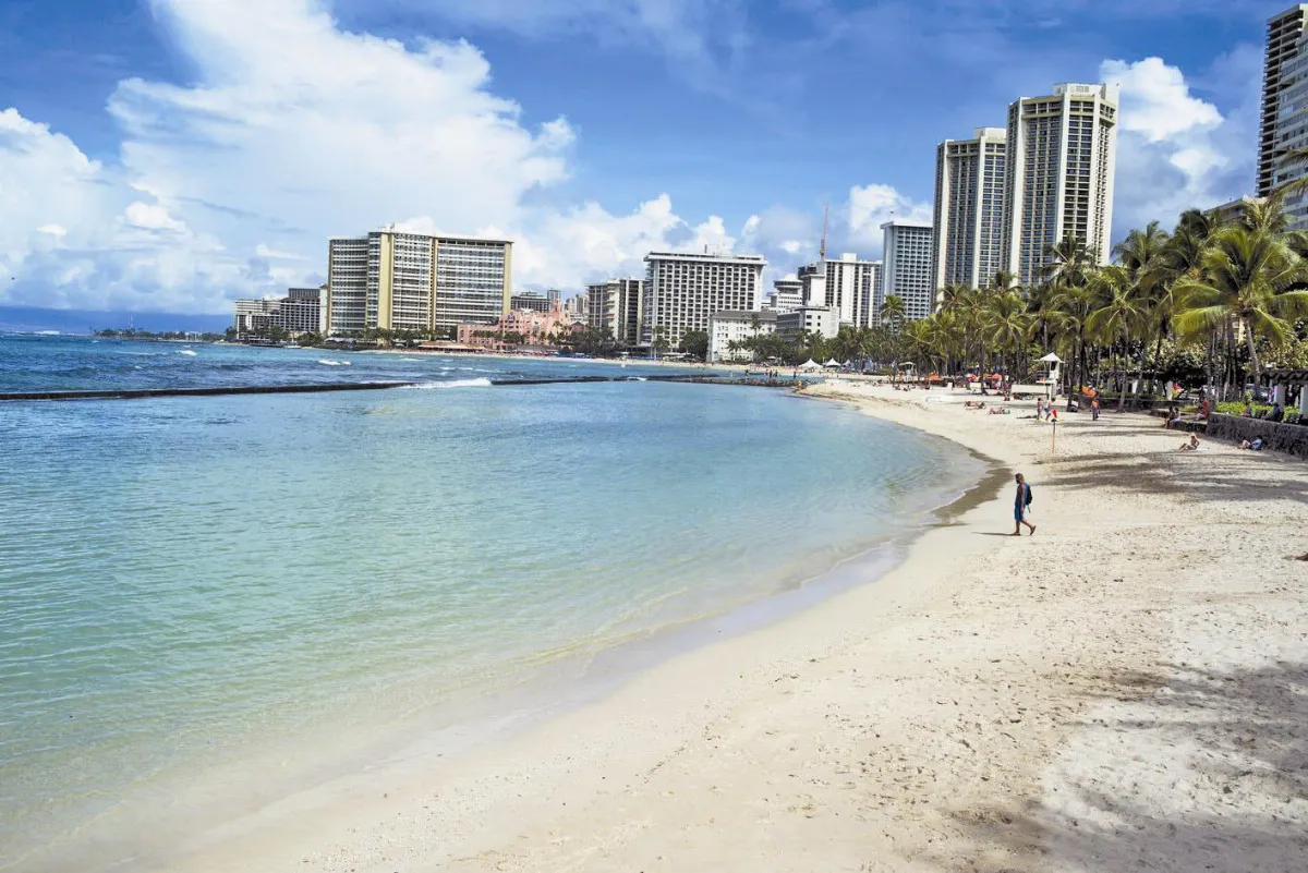 海灘蒙塵