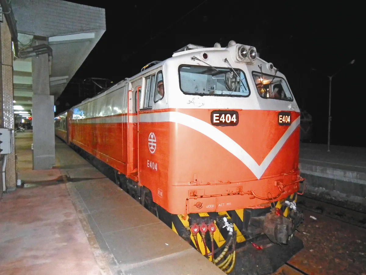神祕列車 台東到高雄要搭13小時