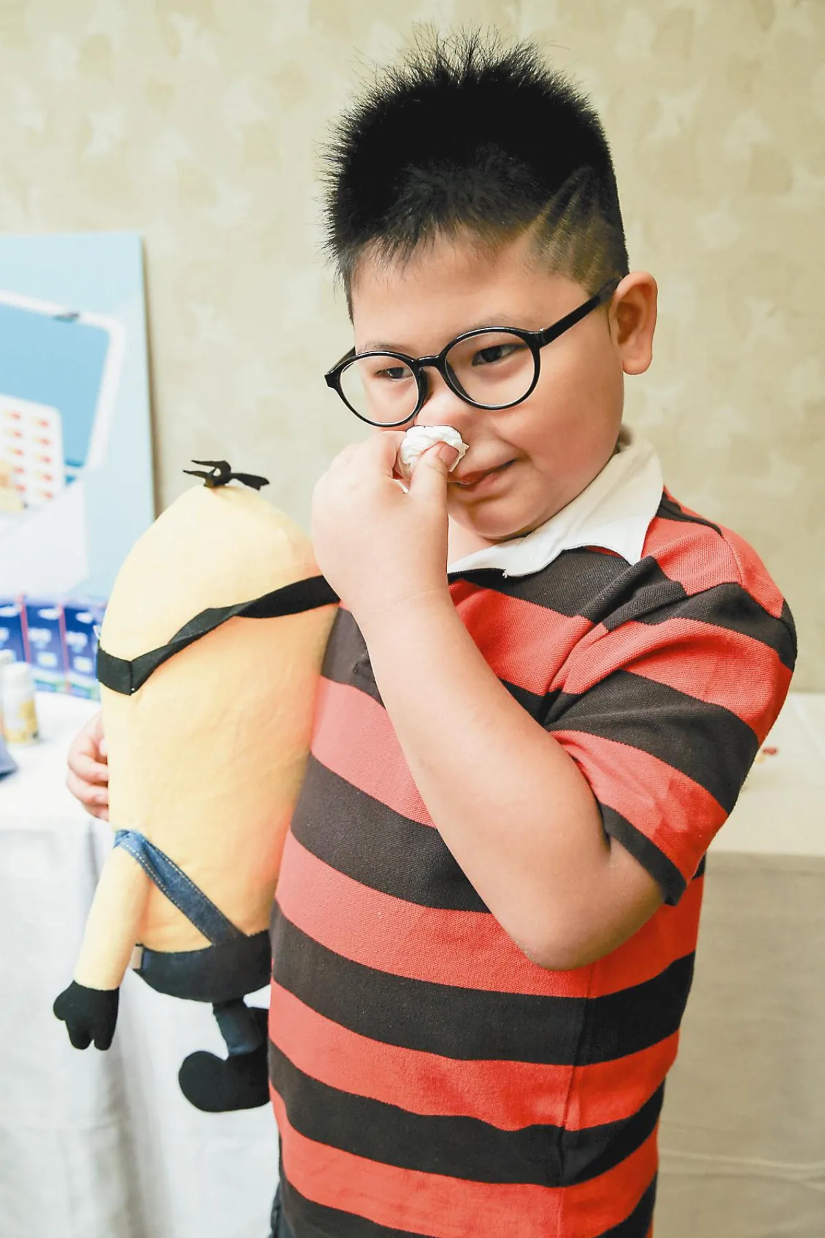 瘋小小兵布偶 男童過敏發作