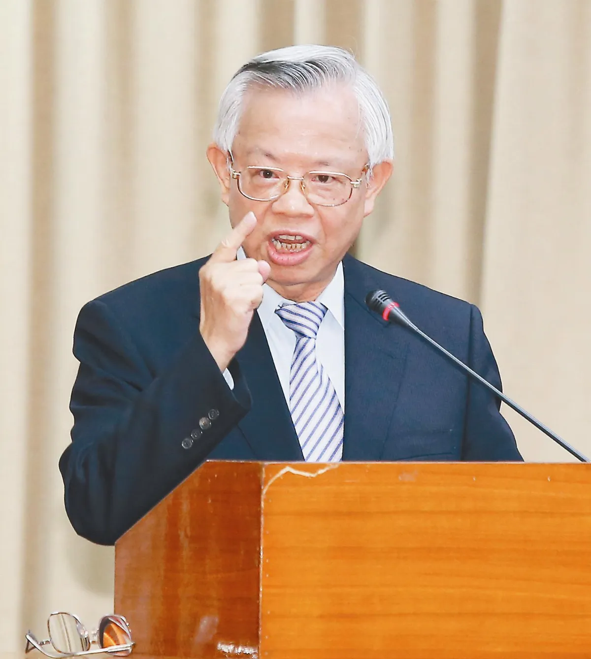 彭淮南：投資不振 無關利率