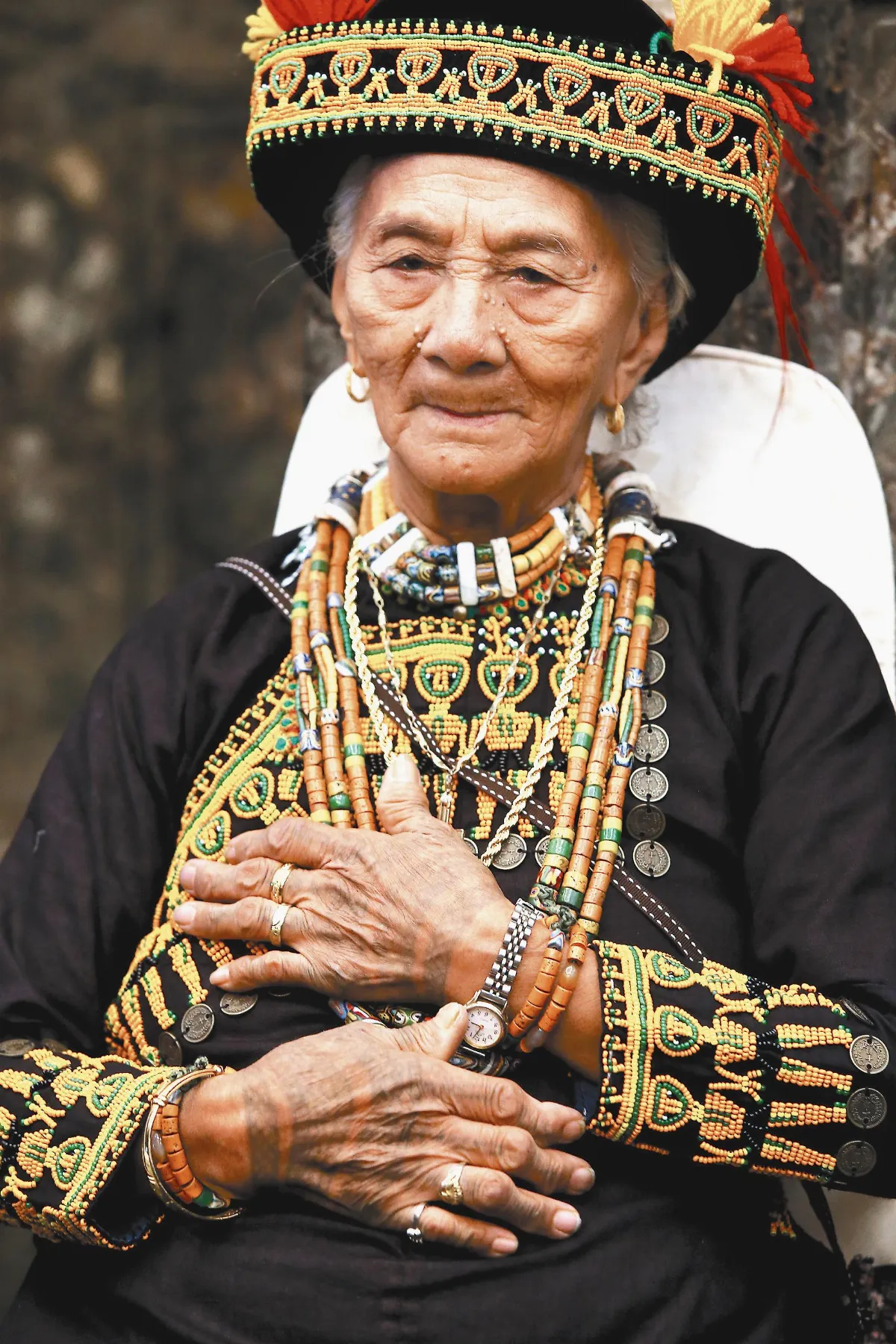 排灣族貴族刺手文 再痛也要忍