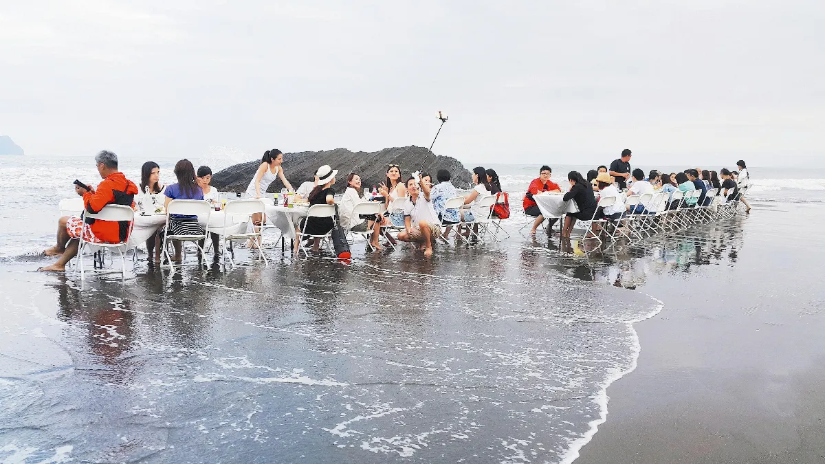 宜蘭民宿節 浪花上吃晚餐