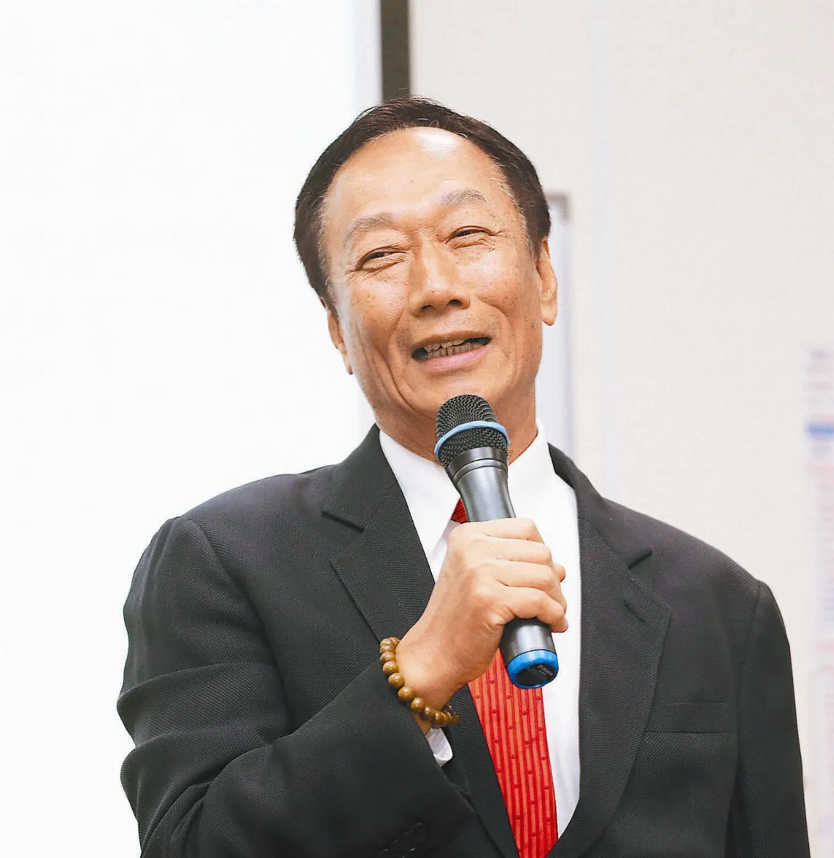 郭董71億股息 全數挹注台大