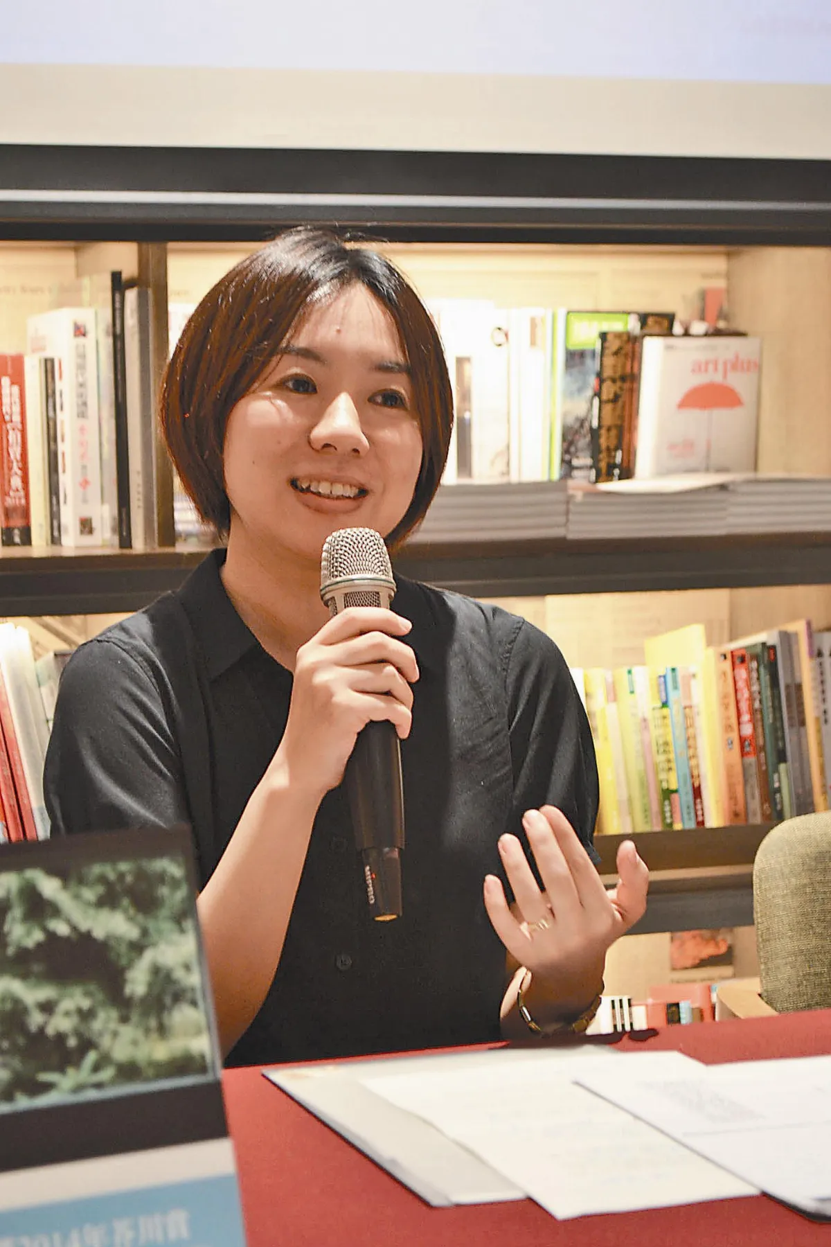 台日作家對談 柴崎友香 vs 王聰威 在城市裡 找到容身之處