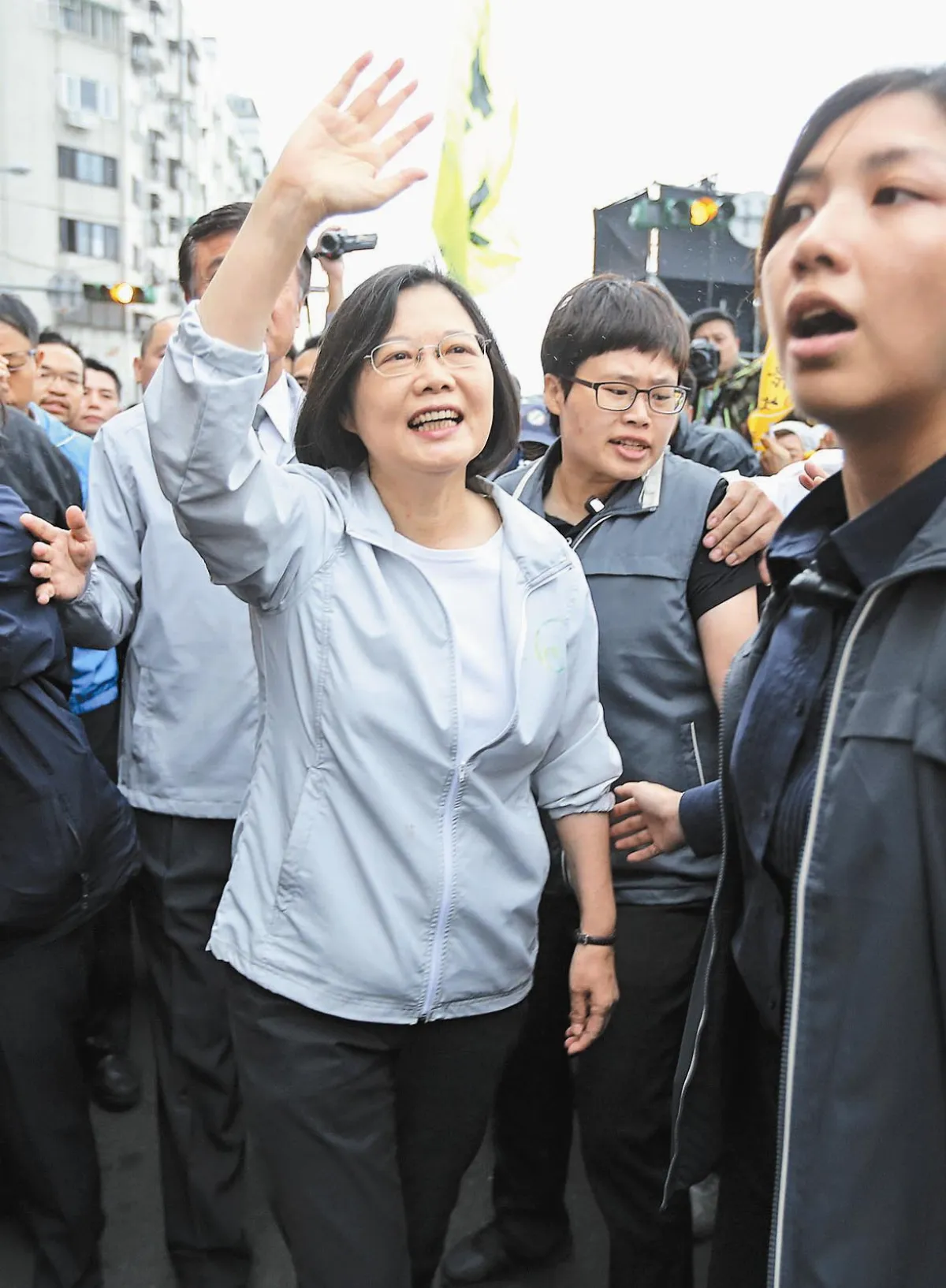 團結自信 蔡：點亮台灣