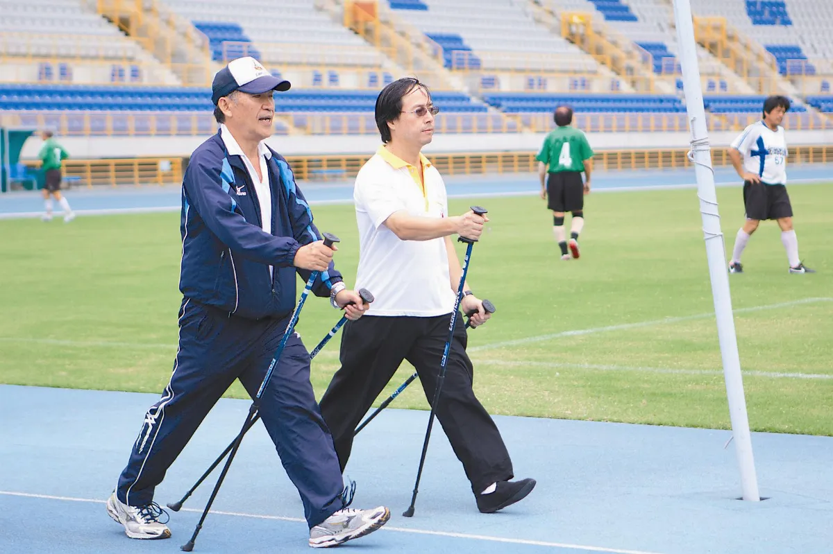 健走杖 讓老人輕鬆運動