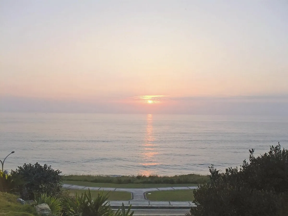 歲末 11-12月主題徵文 與海共眠