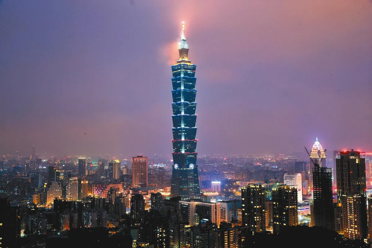 為法祈福 101亮紅白藍光