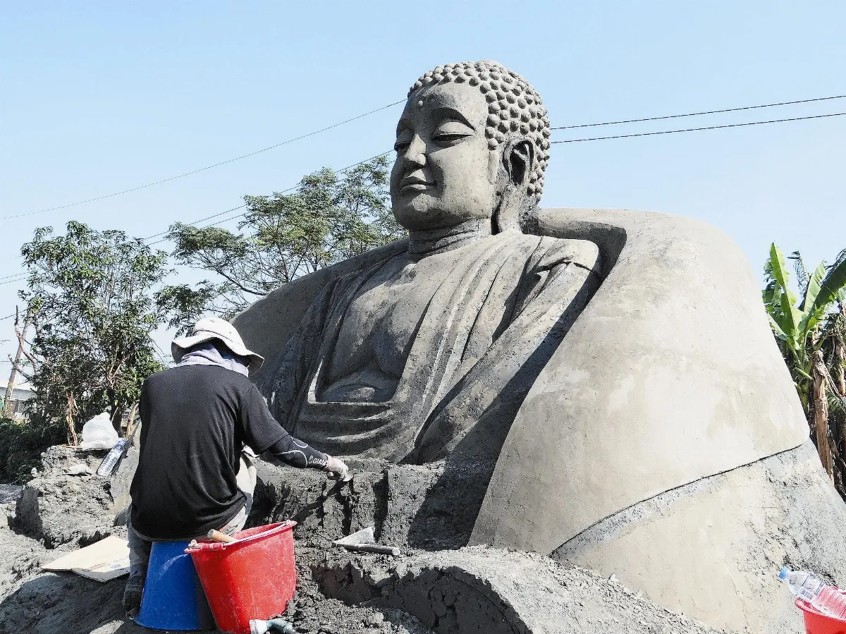 歡喜迎高鐵 田中首創泥雕節
