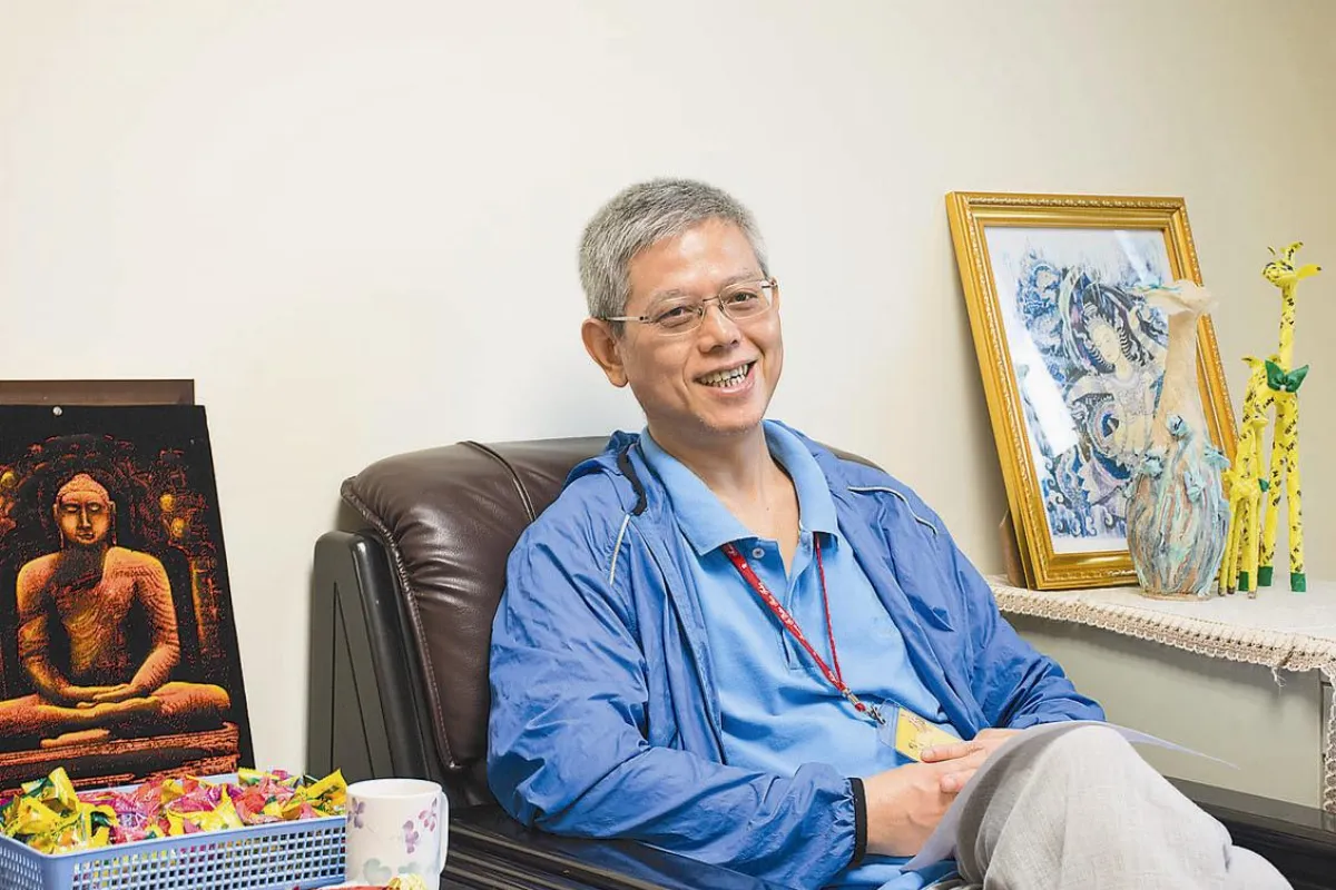龔雋關注經、史 多元研究佛典