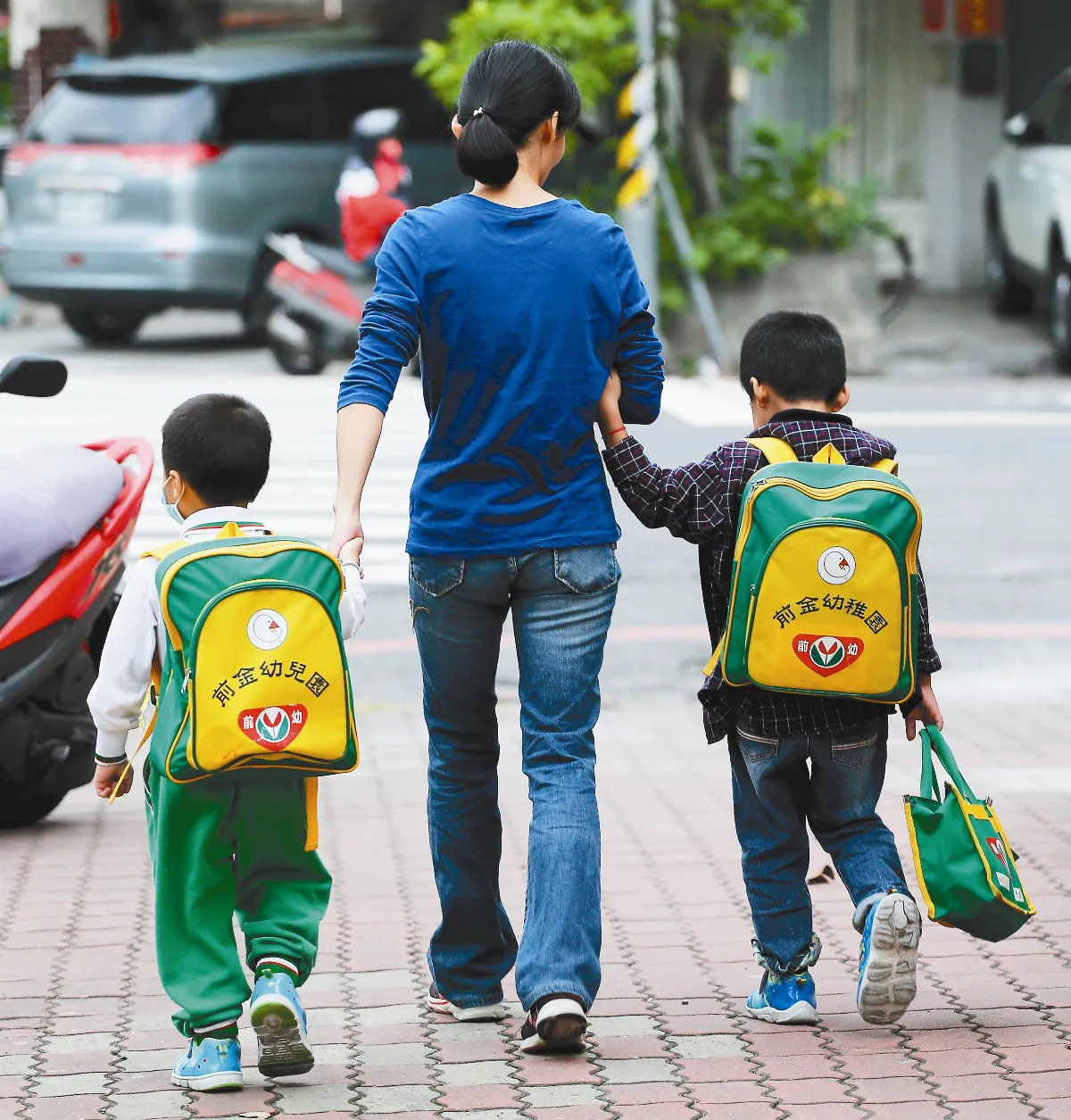 大學如家教班 明年大減招