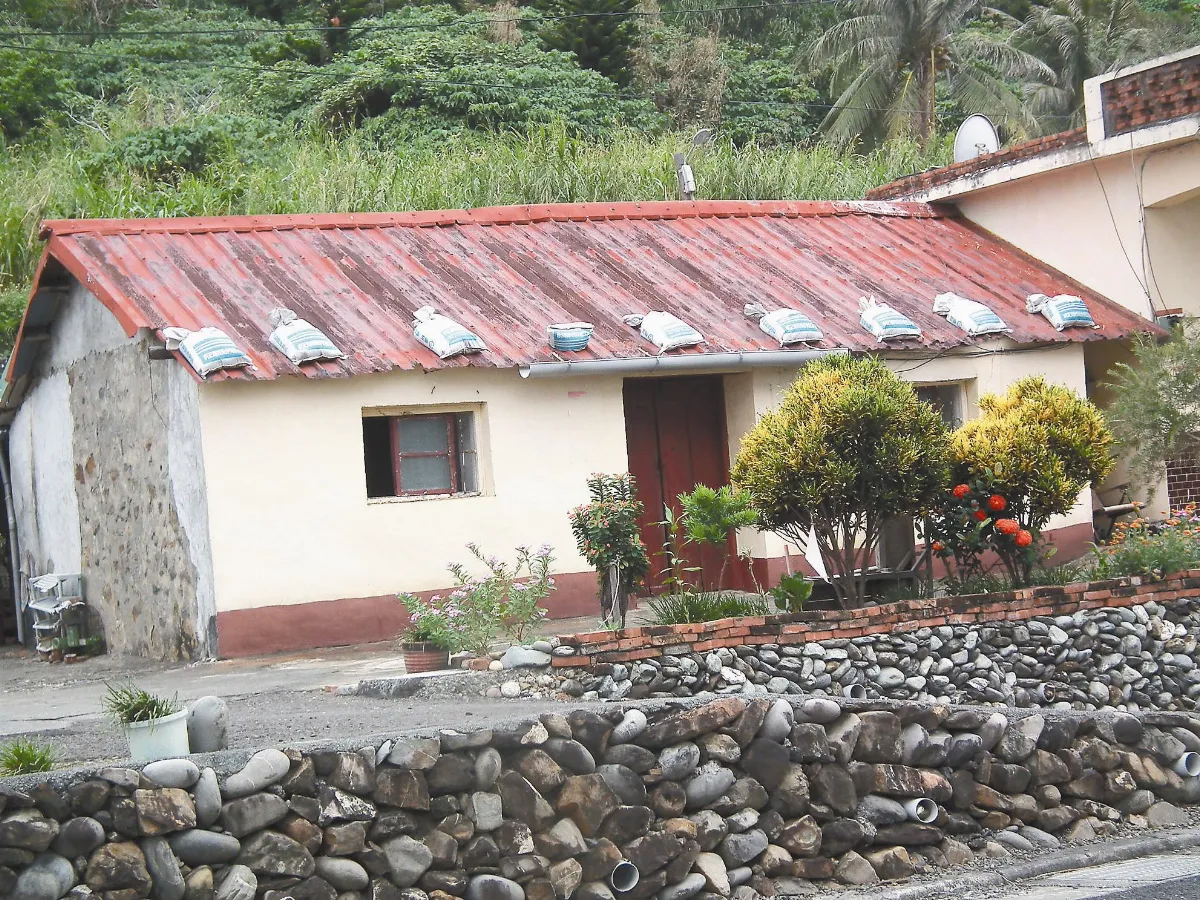 台東沙包村 抗強風奇觀