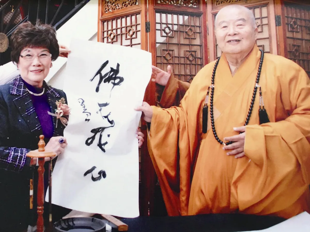願生生世世為母女---卡門與天鵝為暗號