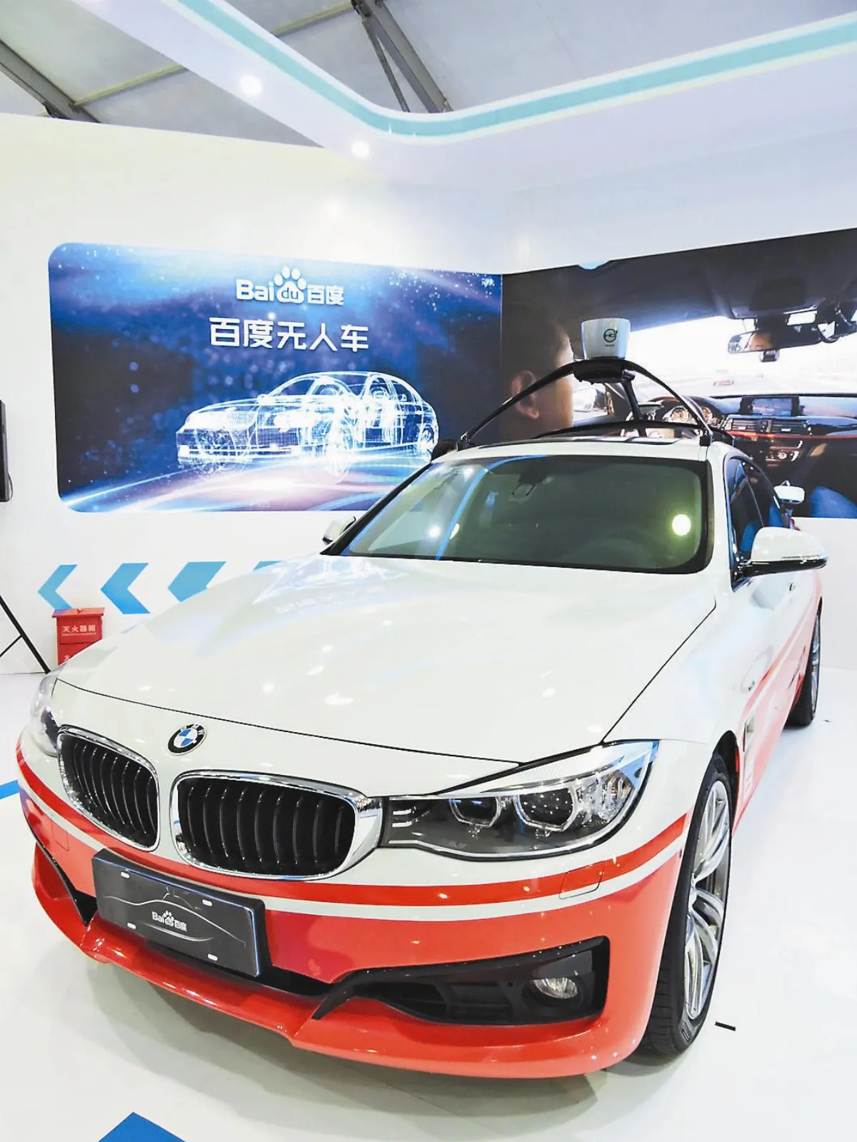 電腦有輪子 無人車極速百公里