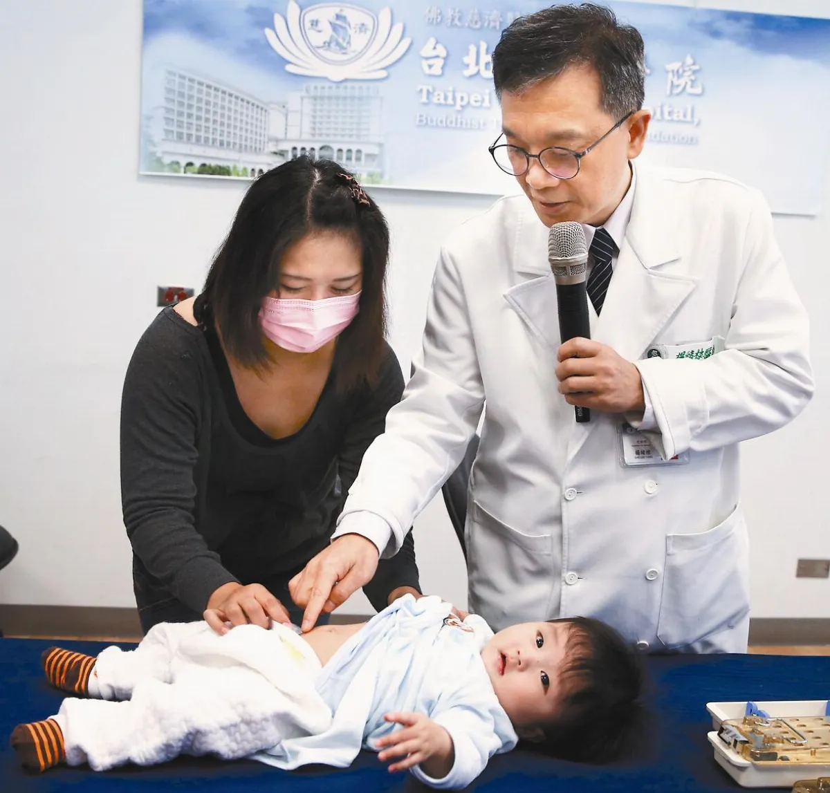 新生兒腎水腫 微創手術保命