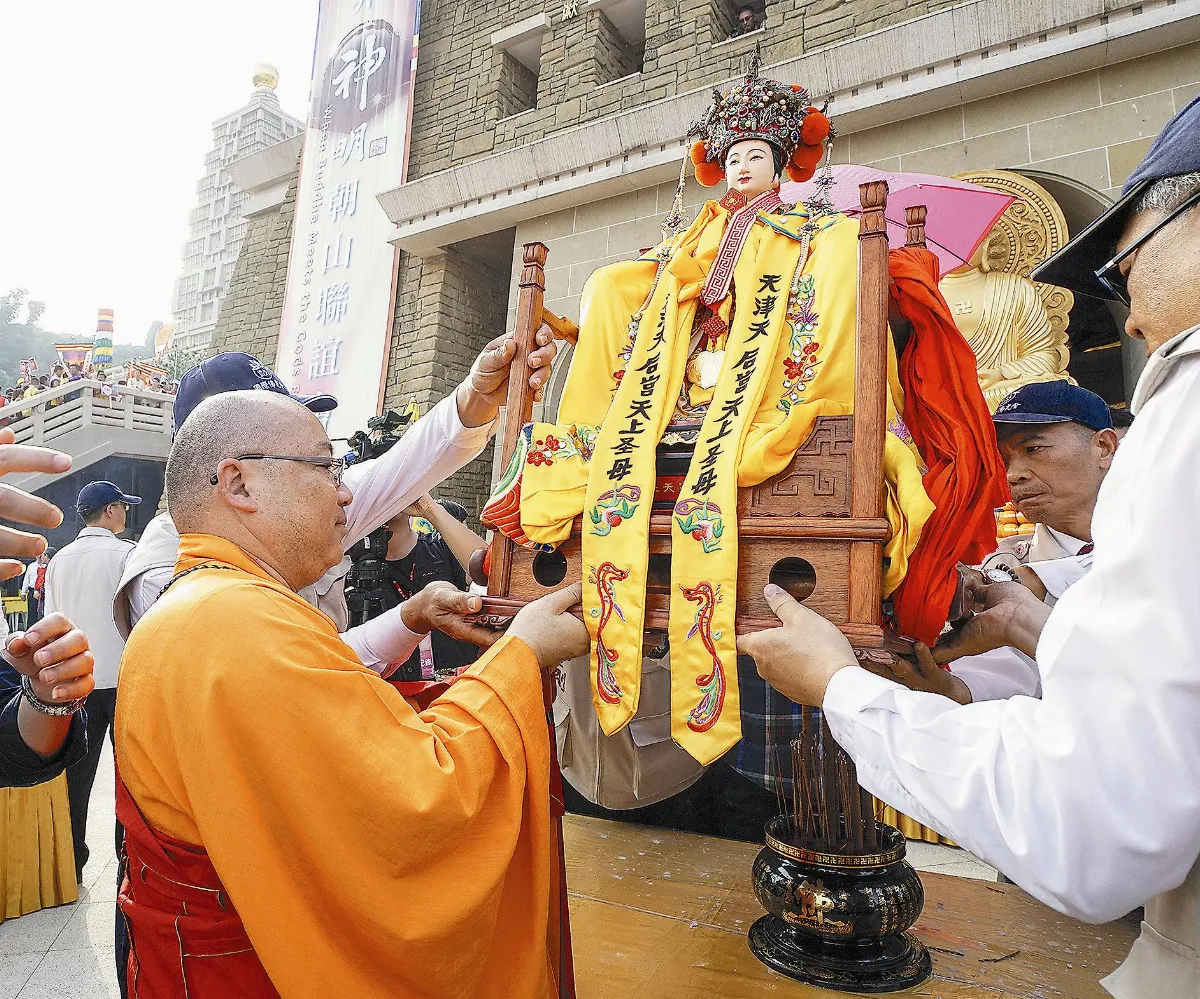 逾五百宮廟展特色 各顯神通