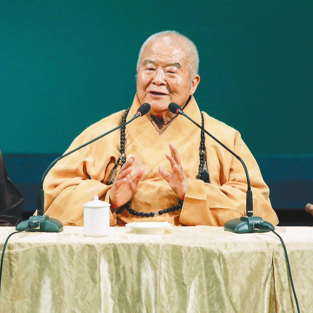 大師：提升信仰 成就佛國