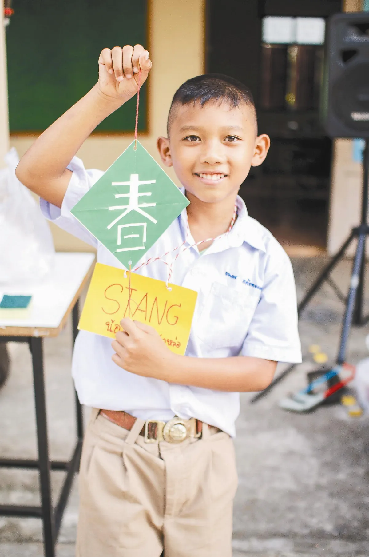 建水壩、教華語 學子赴泰當義工