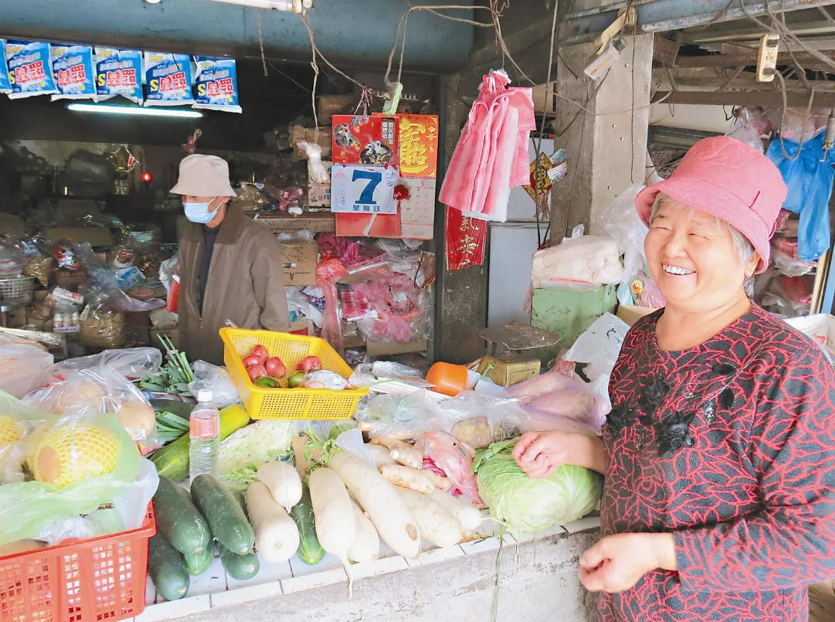 一人菜市場 柑仔店的人情味