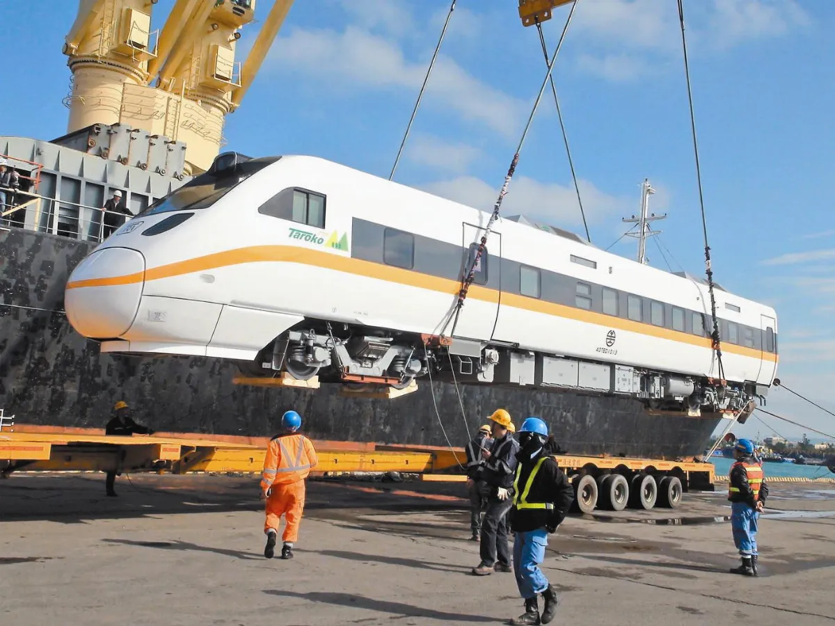 太魯閣列車抵台中港 3月上路