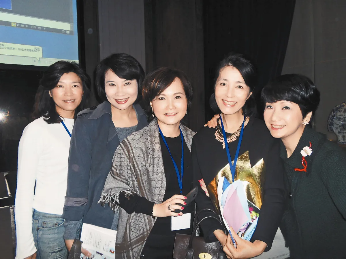 記者傳導新聞正義 作家帶動書寫風氣