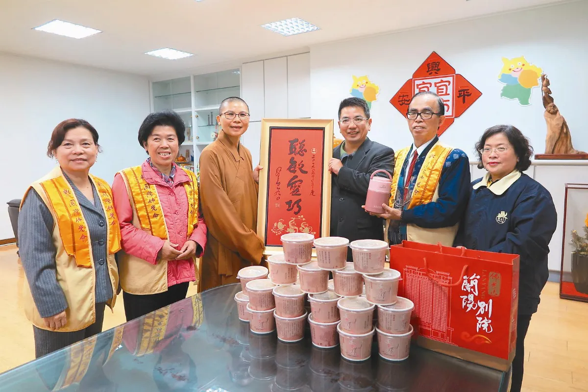 法寶節供粥 法味滿溢