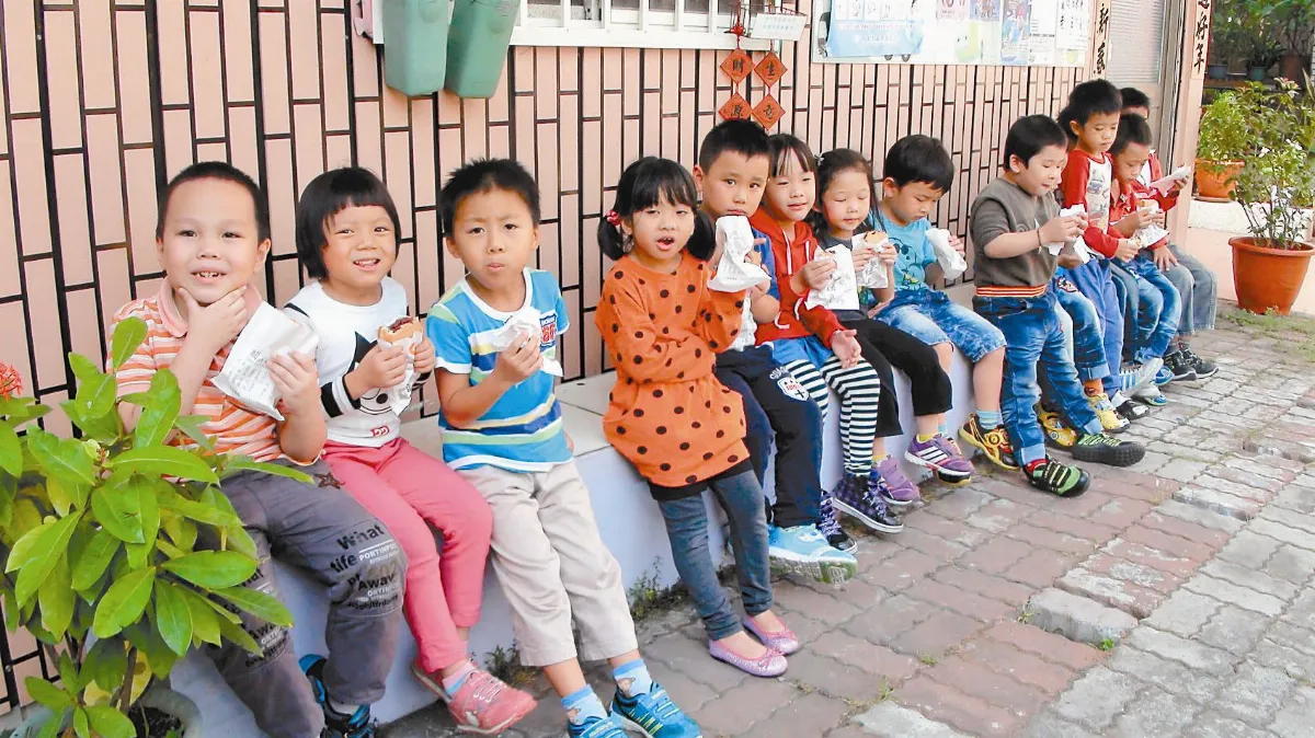 路邊攤紅豆餅 擠身百貨美食
