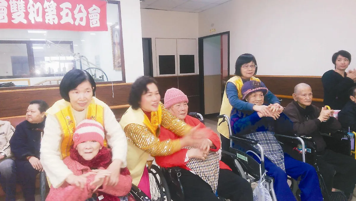 永和佛光人探長者 溫暖爺奶心