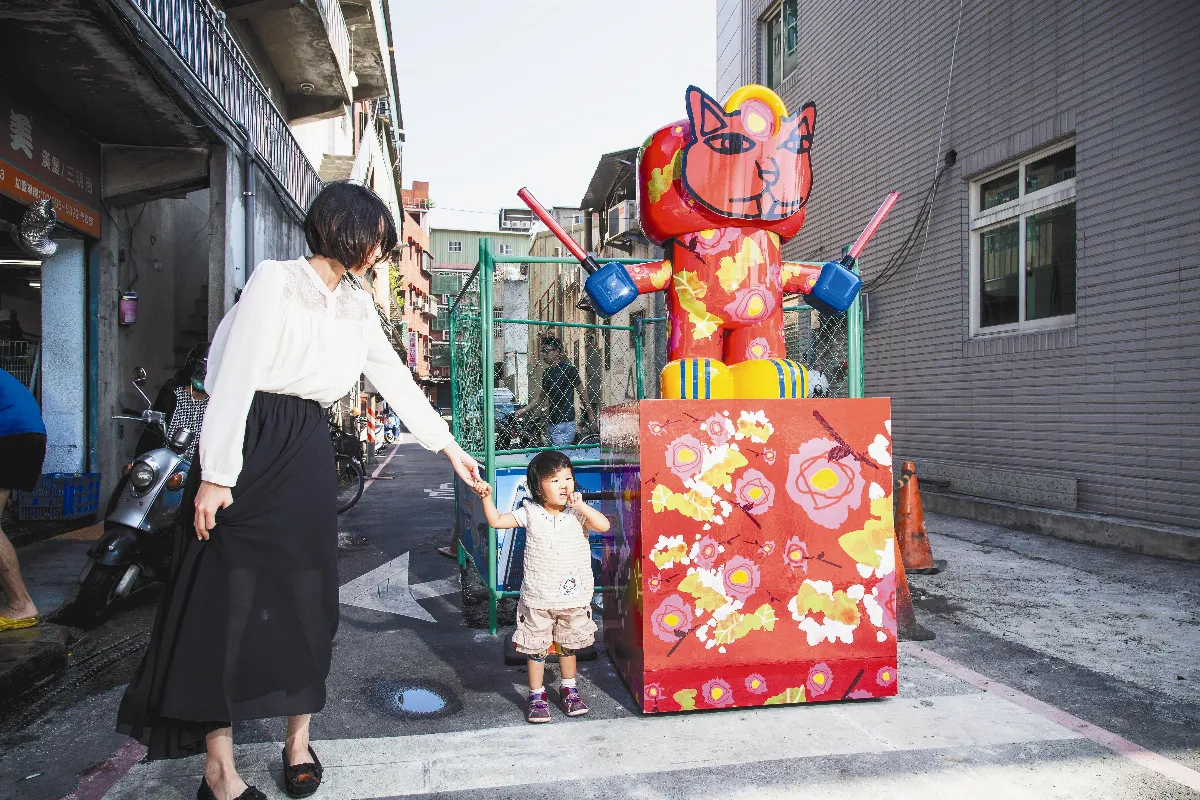 悟空、三太子 工地出任務