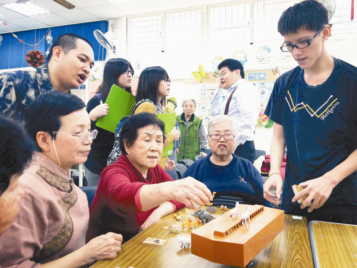 私校走樂齡路線 搶攻橘色商機
