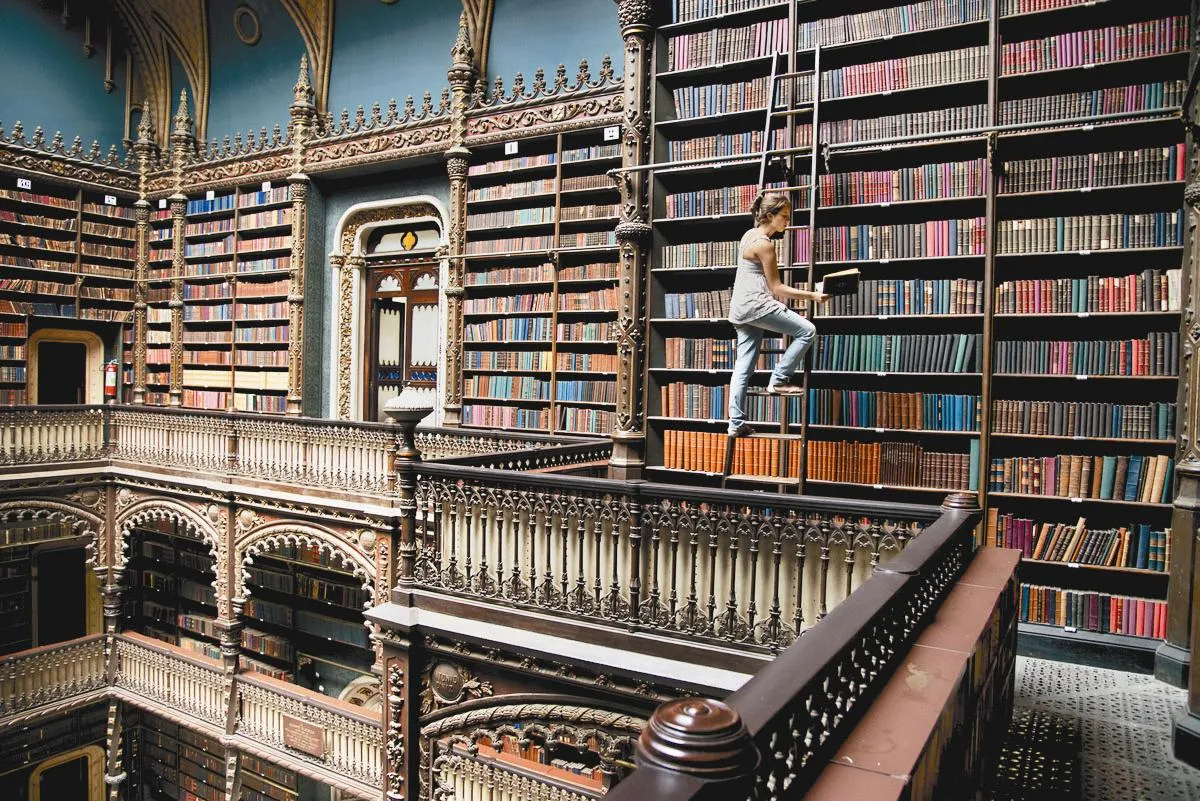 《麥柯理的「閱讀是飛翔」》 人的臉 人的閱讀 麥柯理用鏡頭書寫